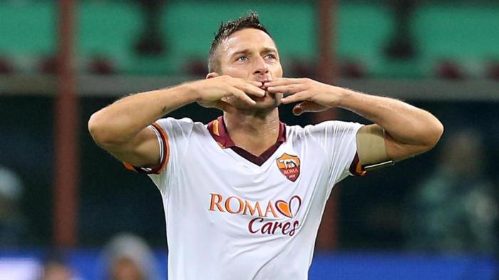 CHUTOGEL - Totti buka peluang comeback dari pensiun